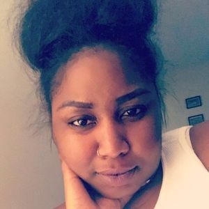 Meet your Posher, Tiara